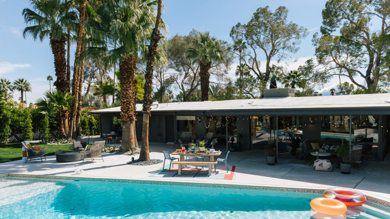 Palm Springs Poolside Patio